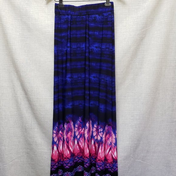 Venus Dresses & Skirts - Venus maxi skirt